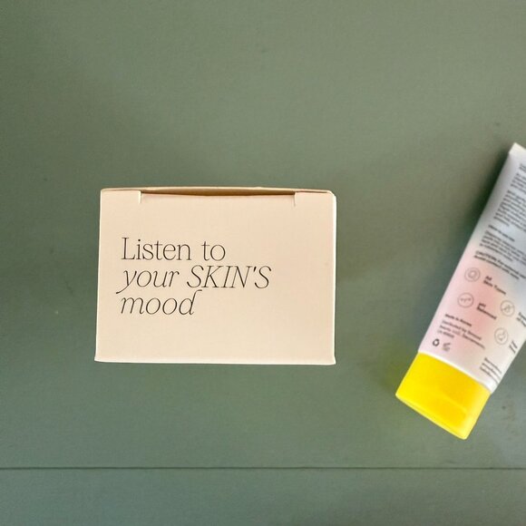 Smood Calm Me Down Antioxidant Cleanser Cream to Foam Glow Formula - Picture 12 of 12